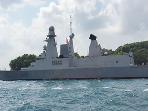 Fransız casus gemisi Forbin D620 İstanbul'a demirledi