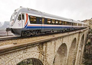 Adana-Mersin tren seferleri artıyor