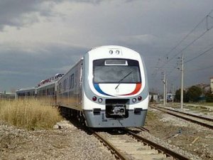 Adapazarı-İstanbul Banliyö Tren seferleri 2016 yılında başlayacak