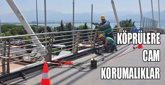 Hızlı tren güvenliği için köprülere cam korumalık