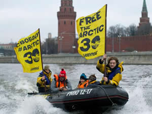 Greenpeace gemisine el koyan Rusya'ya tazminat cezası