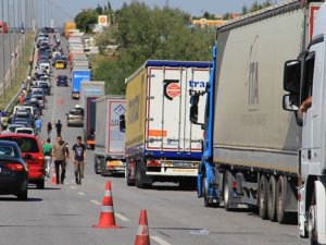 Sınır kapılarında gurbetçi yoğunluğu