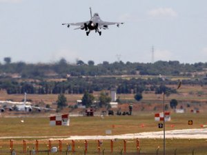 Katar uçakları İncirlik'e geliyor