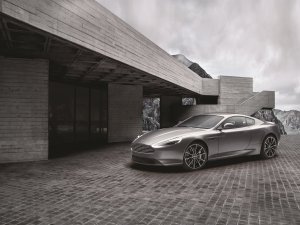 Aston Martin'den 50'nci yıla özel araç