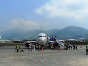 Gazipaşa-Alanya Havalimanı’nda pist çalışması bitti, ay sonunda açılıyor
