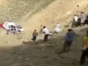 Helikopter pervanesi kafasını kopardı