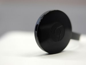 Google iddialı ebata değil özelliklere bakın: Chromecast 2!