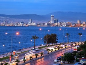 İzmir'i ziyaret eden turist sayısı azaldı