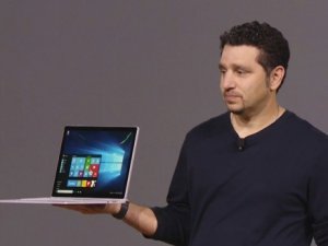 Microsoft ilk ve tek amiral gemisi cihazı ürettiklerini duyurdu!