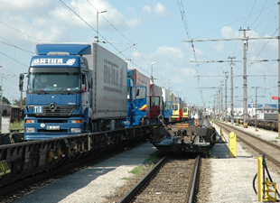 Taşımacılıkta da transit yalnızlık yaşıyoruz