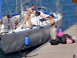 Kuşadası kaçak göçmen taşıyan bot battı: 15 kayıp