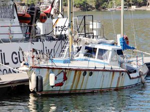 Fethiye'de boğulmak üzere olan kaçakların imdadına Sahil Güvenlik yetişti