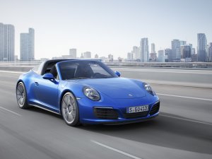 İşte 911 Carrera 4 ve 911 Targa 4