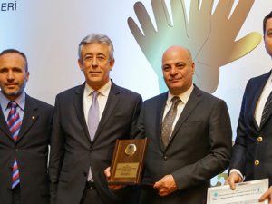 Otokar’ın otomatik kum toplama sistemine ödül