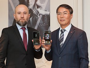 Yeni LG V10, görücüye çıktı!