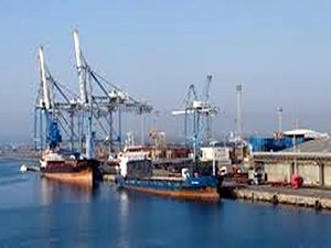Limasol Limanı'na bomba ihbarı yapıldı, polis araştırma yapıyor