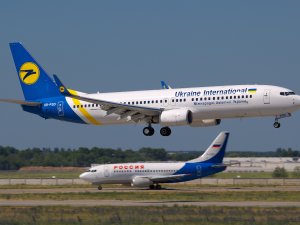 Rus şirketlere transit uçuş yasağı
