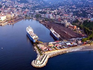 Rusya, Türk gemilerine ambargo uygulamaya başladı