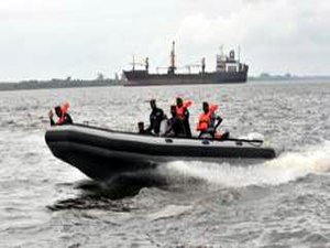 Nijerya açıklarında yük gemisine korsan saldırısı: 5 mürettebat kaçırıldı