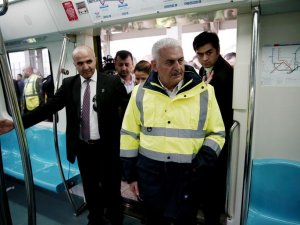 Binali Yıldırım: Gebze-Halkalı tren hattı 2018'de tamamlanacak