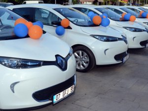 Renault'tan Antalya Büyükşehir Belediyesi'ne 10 adet ZOE