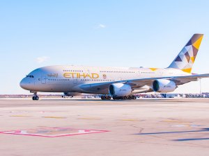 Etihad Airways’in yeni uçağı A380 ilk uçuşunu gerçekleştirdi