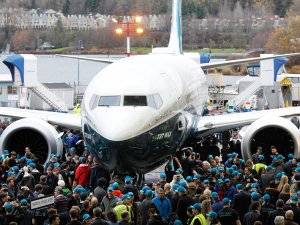 İlk 737 MAX  görkemli törenle tanıtıldı