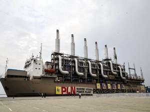 Endonezya 4 yüzen elektrik santrali daha alacak