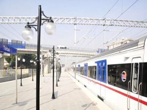 İZBAN'da elektrikli tren denendi