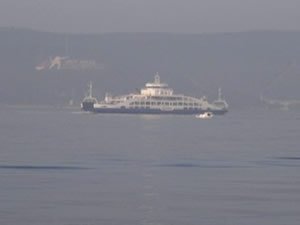 Çanakkale'de yoğun sis, deniz trafiğini vurdu