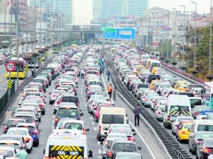 Trafiğe kayıtlı araç sayısı 20 milyon 98 bin 994