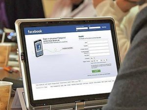 Facebook'ta rekor gelir artışı