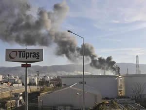 Tüpraş’ın Kocaeli Rafinerisinde yangın çıktı, evler boşaltıldı