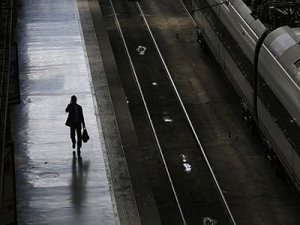 Barcelona’da metro ve banliyö seferleri durdu