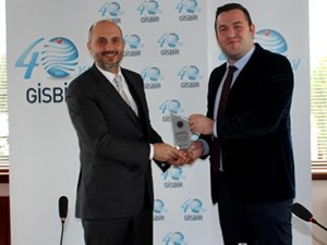 İşbaşı Eğitim Programı’ndan faydalanan öğrencilerden GİSBİR’e ziyaret