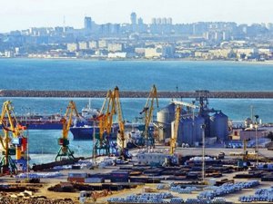 Aktau Limanı'nda Türk TIR'larına büyük indirim