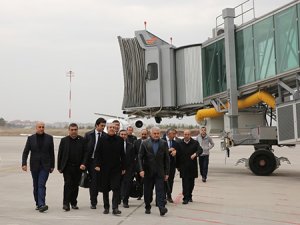 Bakan Yıldırım Diyarbakır Havalimanı'nı inceledi