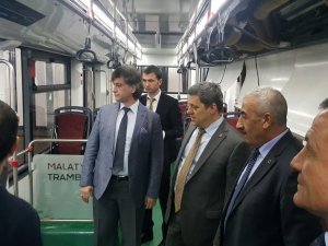 TCDD Genel Müdürü Yıldız, Malatya trambüs sistemini inceledi