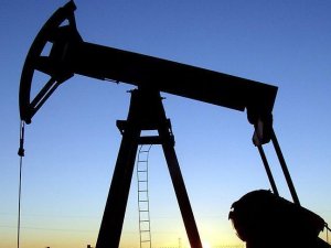'İran’ın petrol üretimi 2017’de yaptırım öncesi seviyesine ulaşamayacak'