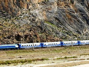 Özbekistan’da Angren-Pap demiryolu inşaatı tamamlandı