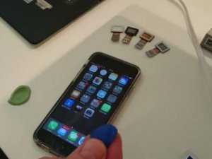 iPhone TouchID oyun hamuruyla hacklendi!