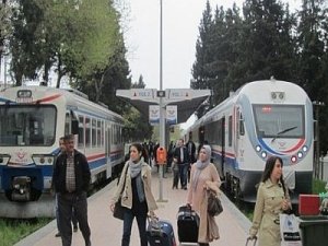 Manisa – İzmir tren biletlerine yapılan zam geri çekildi