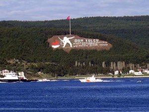 Rus donanmasına ait römorkör Çanakkale Boğazı'ndan geçti