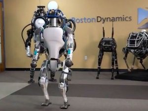 Boston Dynamics el değiştiriyor