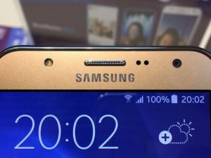 Galaxy J7 (2016)'nın resmi görüntüleri sızdırıldı