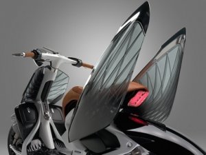 Yamaha’dan kanatlı Scooter