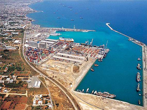 Güney Kıbrıs'ta ilk özelleştirme yapıldı, Limasol Limanı devredildi