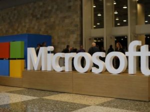 Microsoft cep telefonu bölümünü sattı