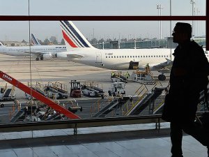Fransa'da havayolu şirketlerine 'yakıt' uyarısı