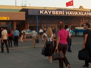 Kayseri Havalimanı'nda bomba alarmı